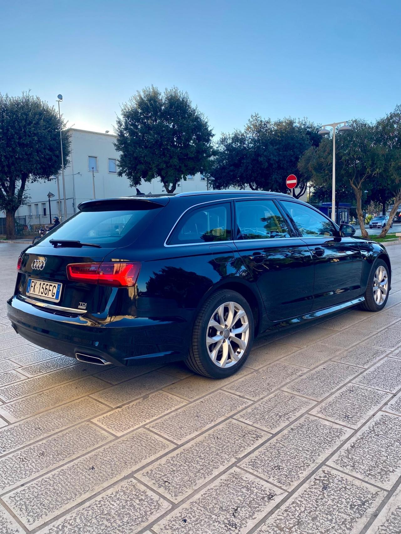 Audi A6 Avant 2.0 TDI 190 CV ultra S tronic Business ULTRA