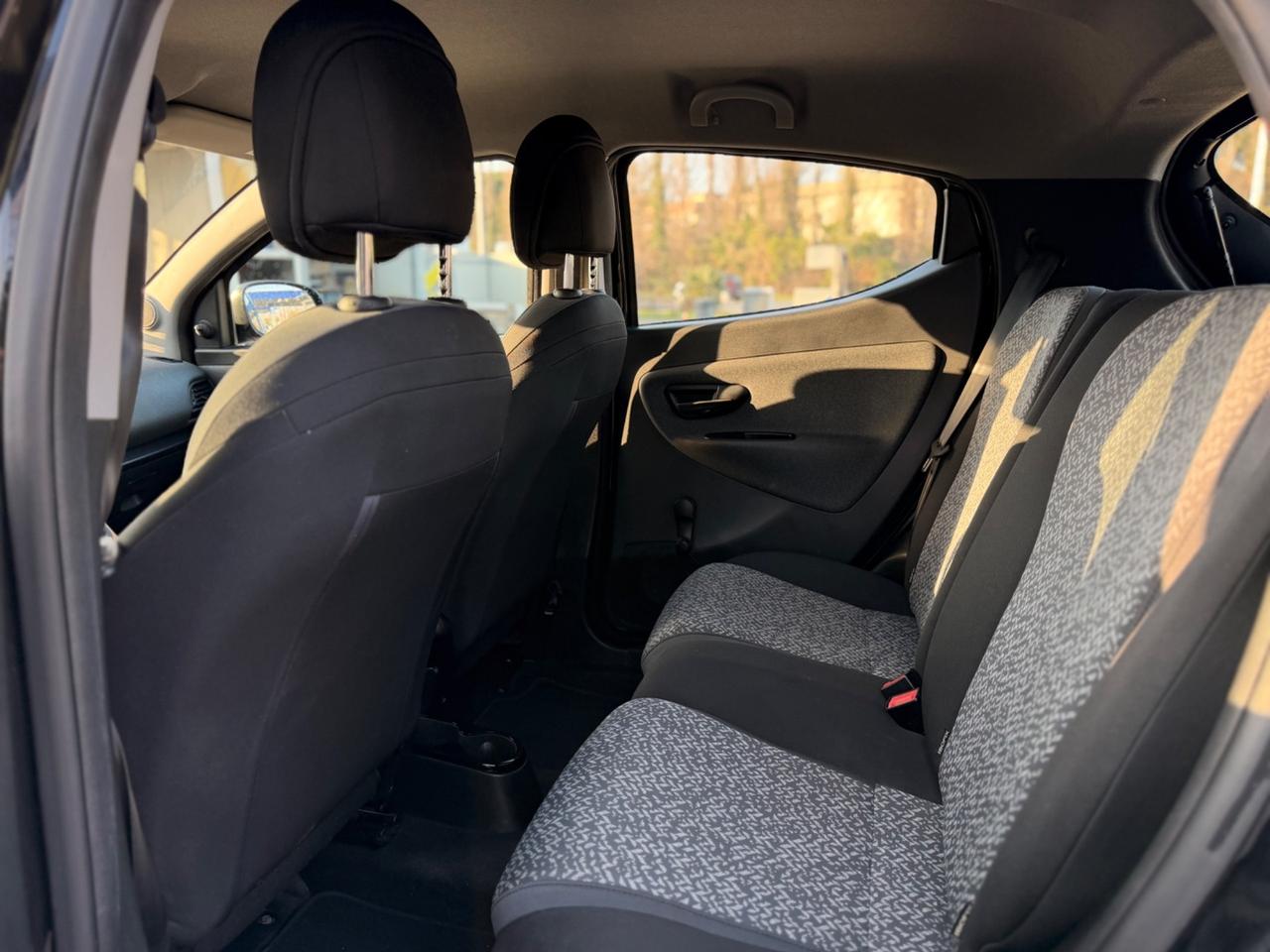 Lancia Ypsilon 1.0 FireFly 5 porte S&S Hybrid Alberta Ferretti