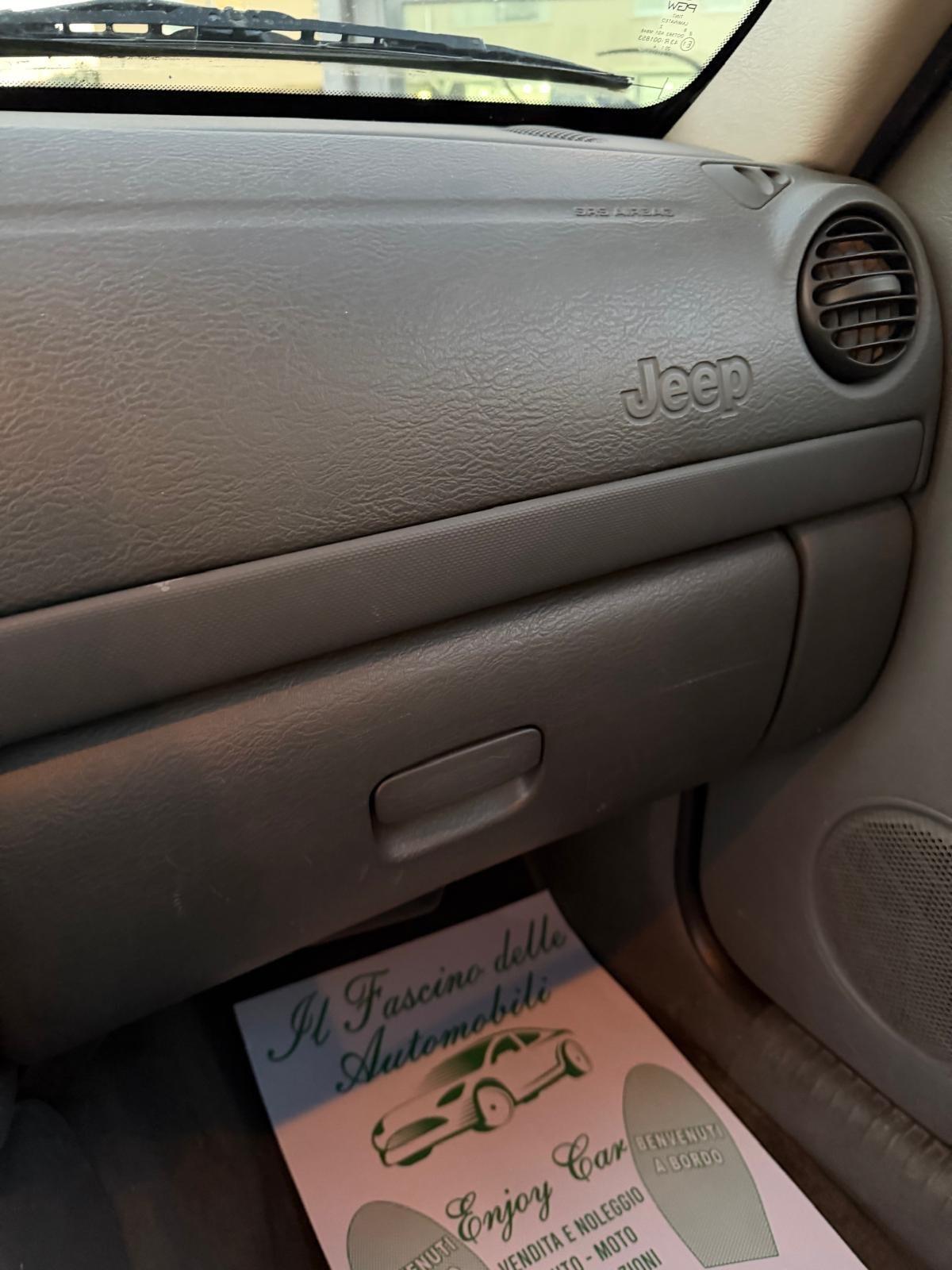 Jeep Cherokee 2.8 CRD DPF Sport