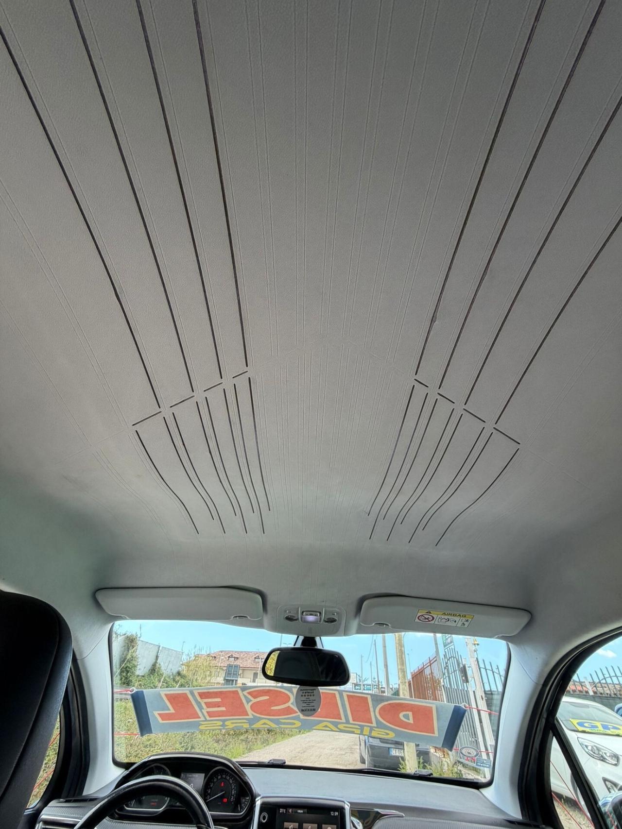 Peugeot 2008 1.6 e-HDi 115 CV Stop&Start Féline