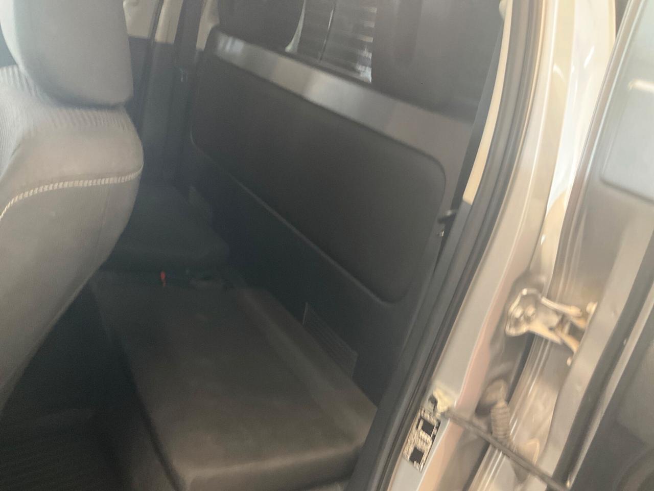 Toyota Hilux 2.4 D-4D 4WD 2 porte Extra Cab Comfort