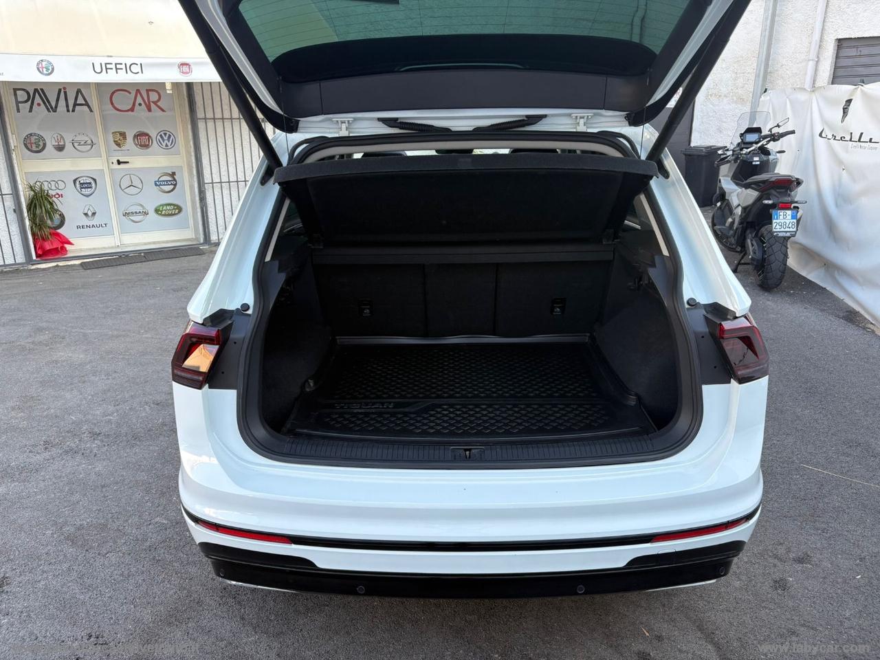 VOLKSWAGEN Tiguan 2.0 TDI 190CV DSG 4MOT. R-LINE BMT