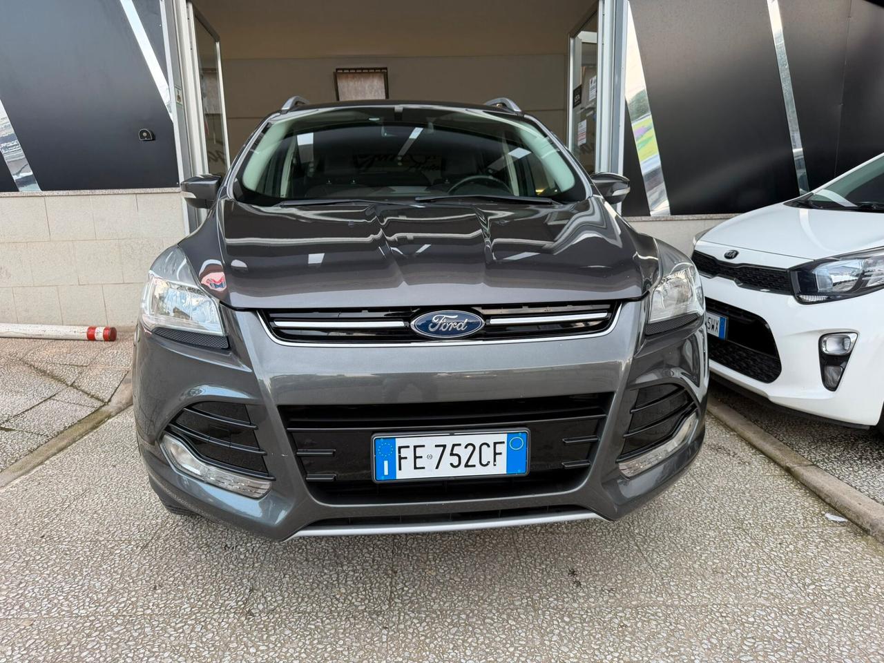 Ford Kuga TDCI 120 CV Titanium