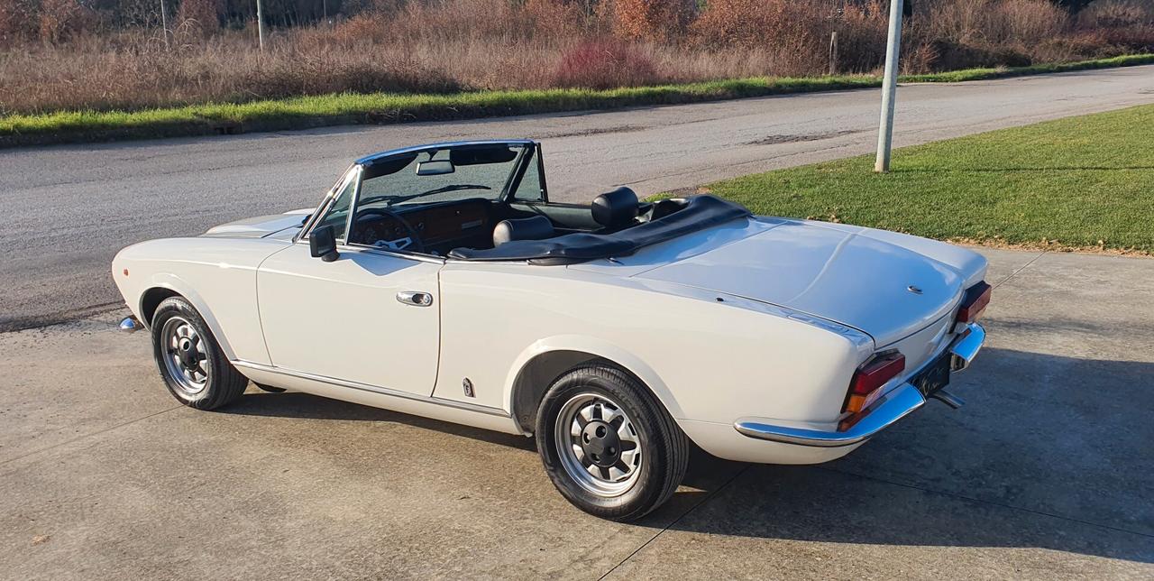 Fiat 124 Spider Spider