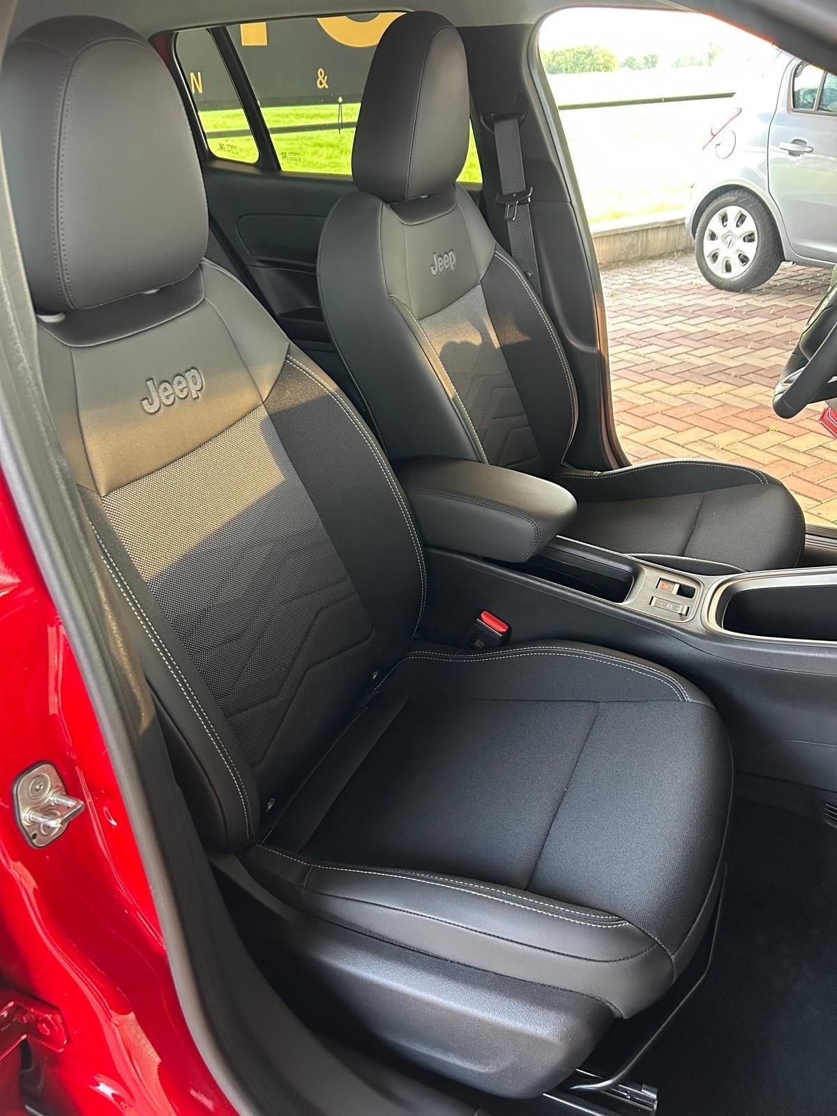 Jeep Avenger 1.2 Turbo 110 CV MHEV Summit