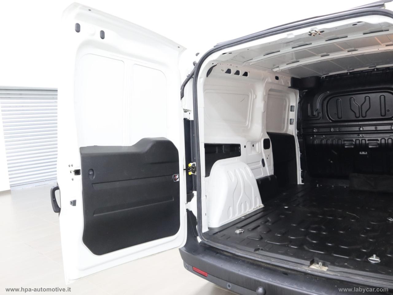 FIAT Doblò 1.6MJT 101CV MAXI 3 POSTI SENSORI GANCIO TRAINO