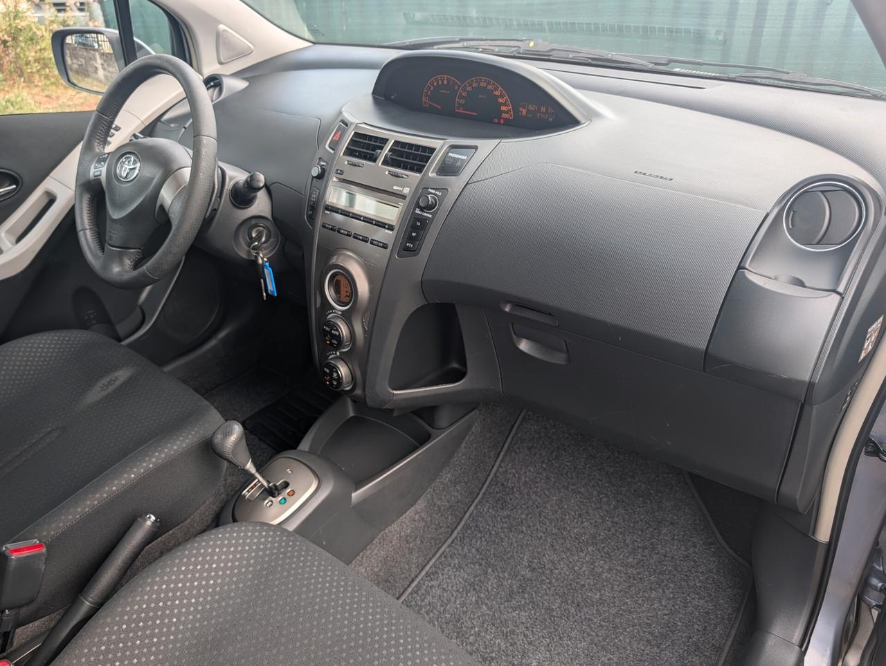 Toyota Yaris 1.3 5 porte M-MT Sol