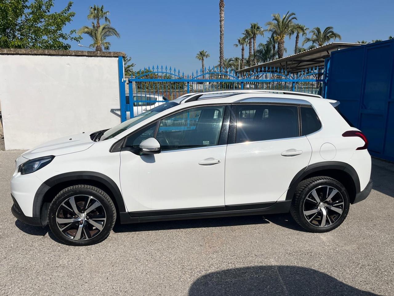 Peugeot 2008 -1.5 blue hdi allure-km 60000-10/2017