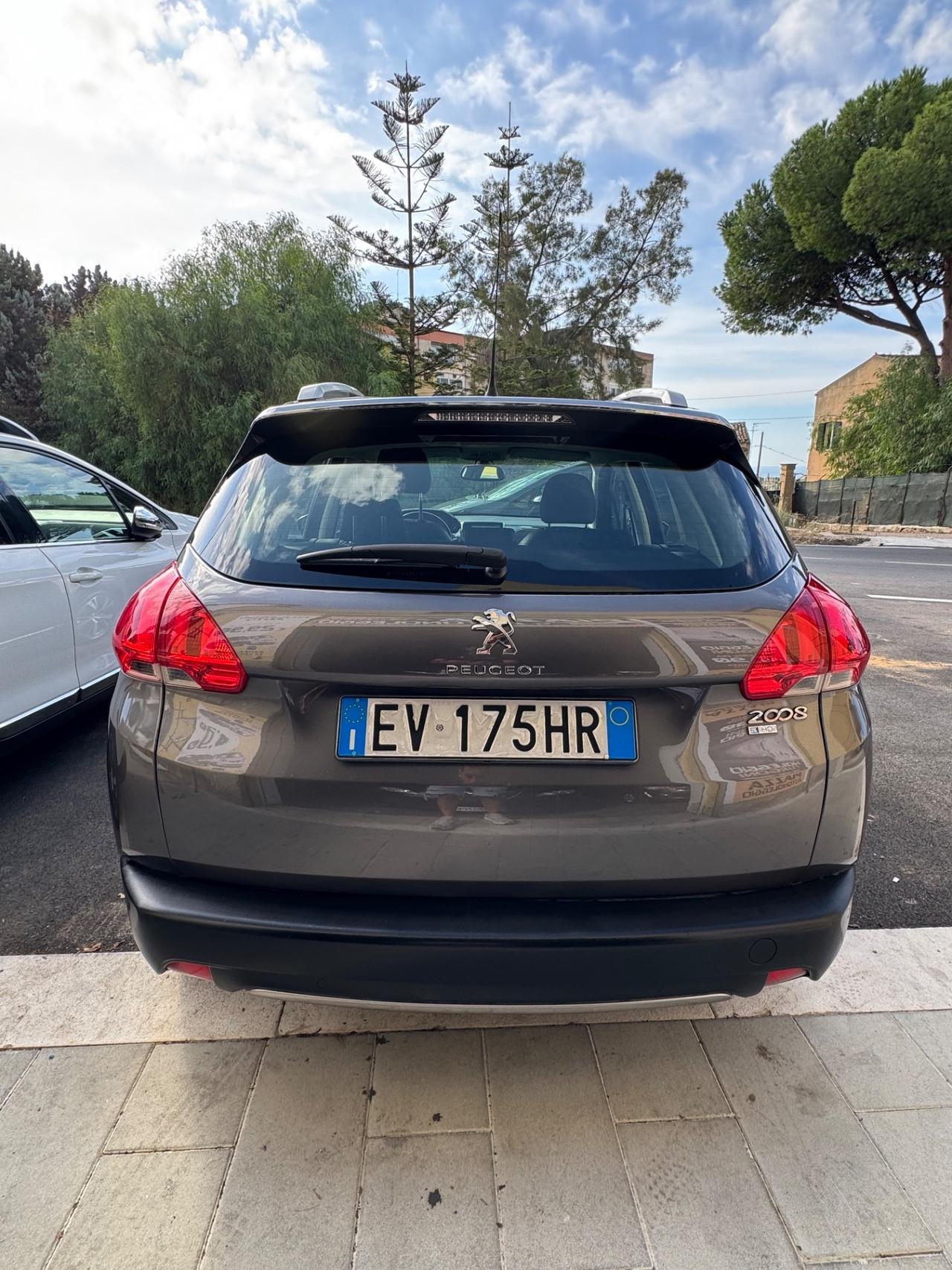 Peugeot 2008 1.6 e-HDi 115 CV Stop&Start Allure