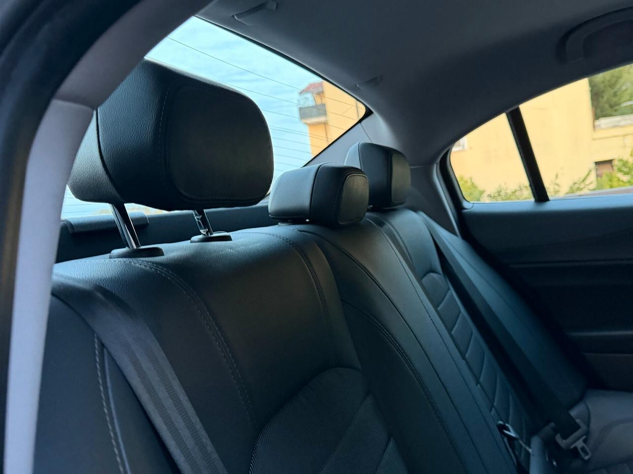 Alfa Romeo Giulia 2.2 TURBODIESEL 150 cv. AT8 SUPER