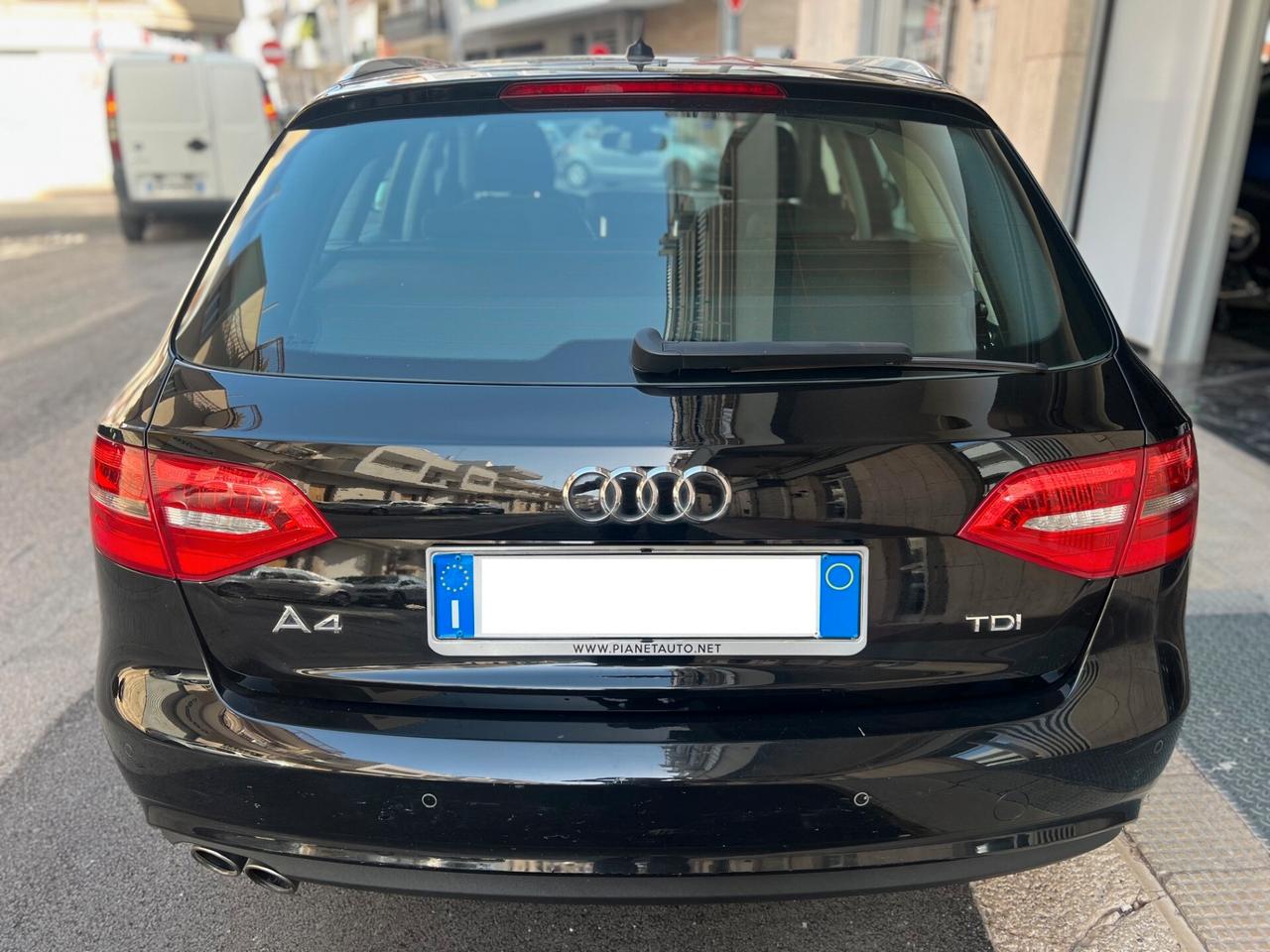 Audi A4 Avant 2.0 tdi Advanced 150cv multitronic LED/NAVI/PDC