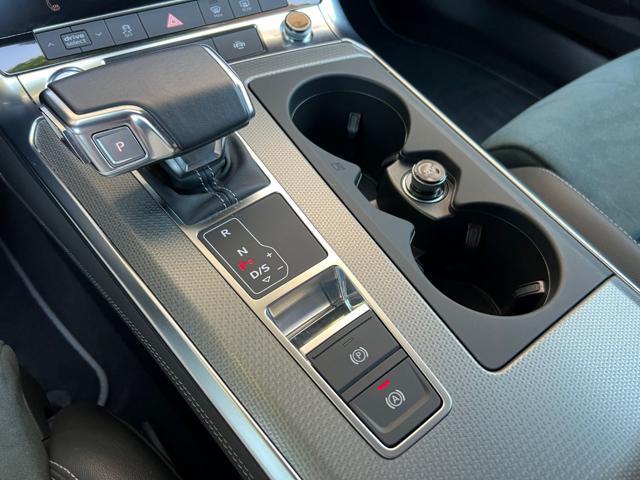 AUDI A6 allroad 45 TDI quattro Matrix ACC Black Pack 20"