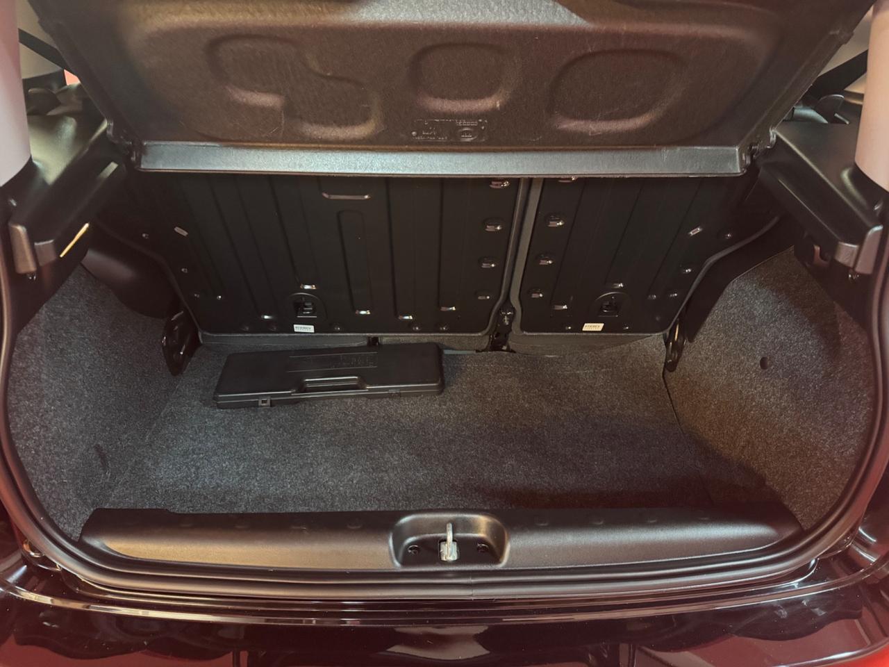 Fiat Panda 1.0 FireFly SeS Hybrid Sport 15000km