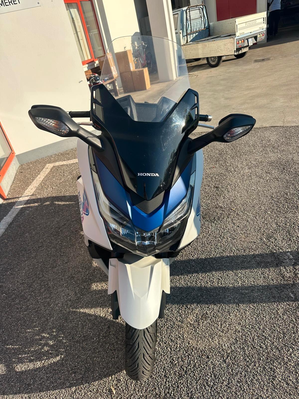 Honda Forza 125