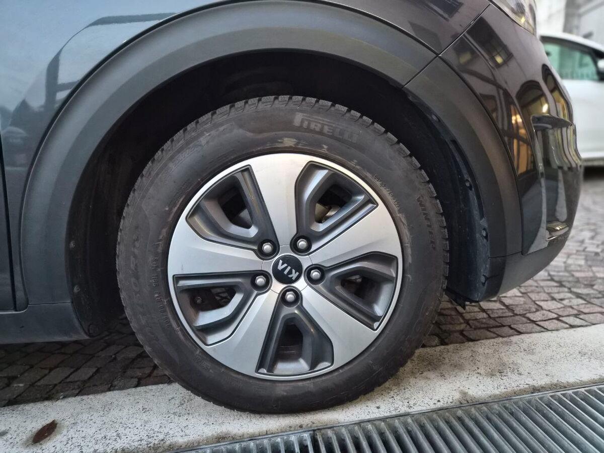 Kia Niro 1.6 gdi hev Style Adas Pack dct my18