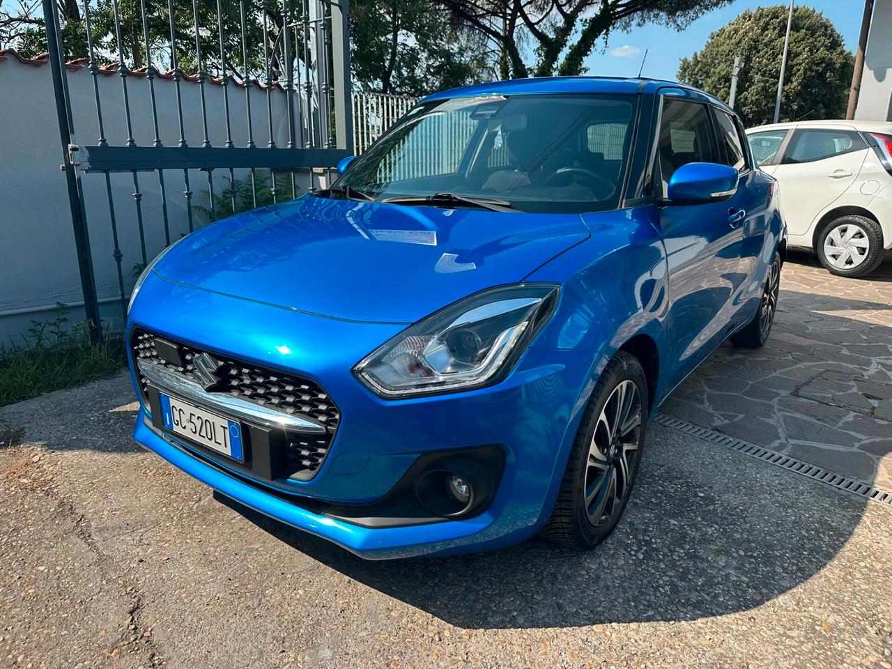 Suzuki Swift 1.2 Hybrid Top