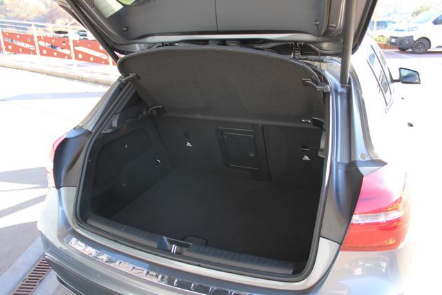 MERCEDES-BENZ GLA 220 d 4Matic Premium AMG-NIGHT-GANCIO