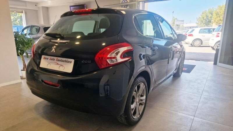 Peugeot 208 1.2 Puretech 82 CV Allure
