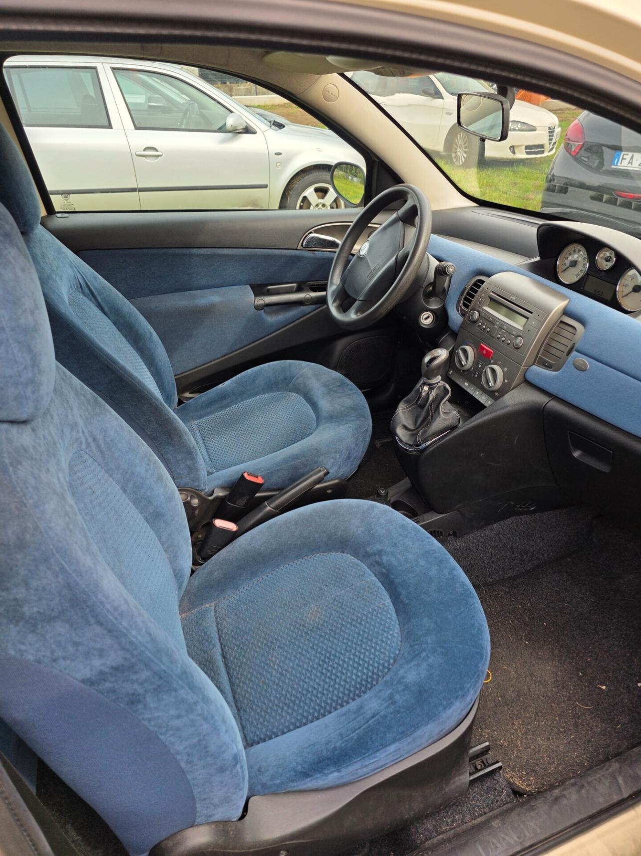 Lancia Ypsilon 1.2 Argento