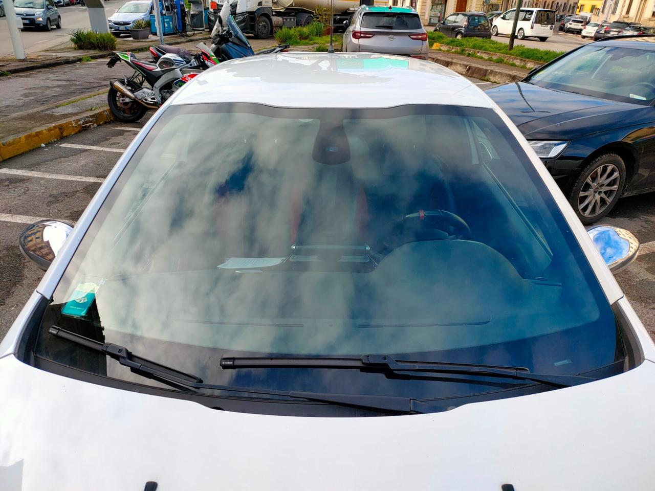 Peugeot 208 1.6 THP 200 CV 3 porte GTi