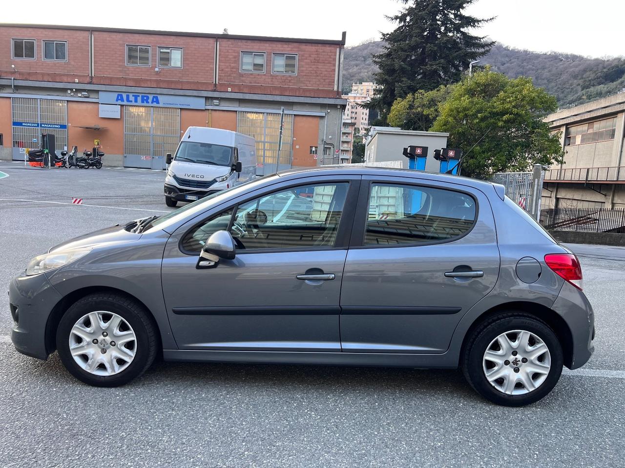 Peugeot 207 1.4 8V 75CV 5p. PERFETTA X NEOPATENTATI
