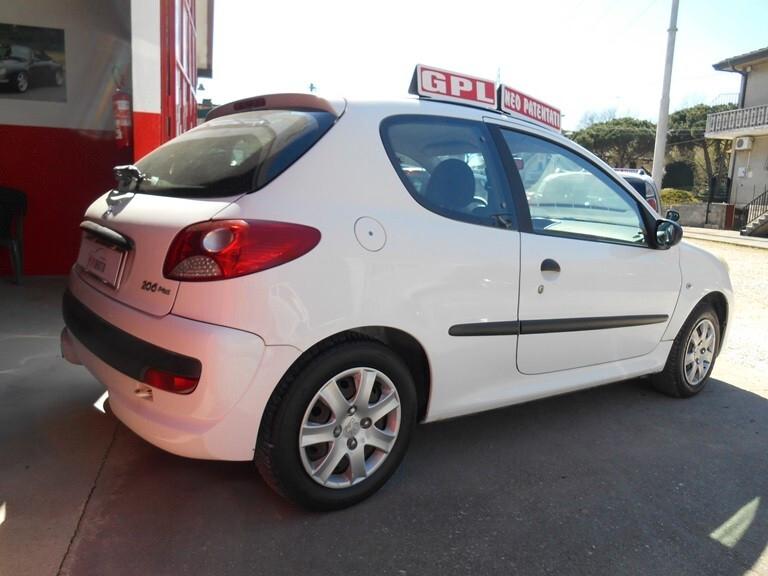 Peugeot 206 Plus 1.1 CON IMPIANTO G.P.L NEOPATENTATI