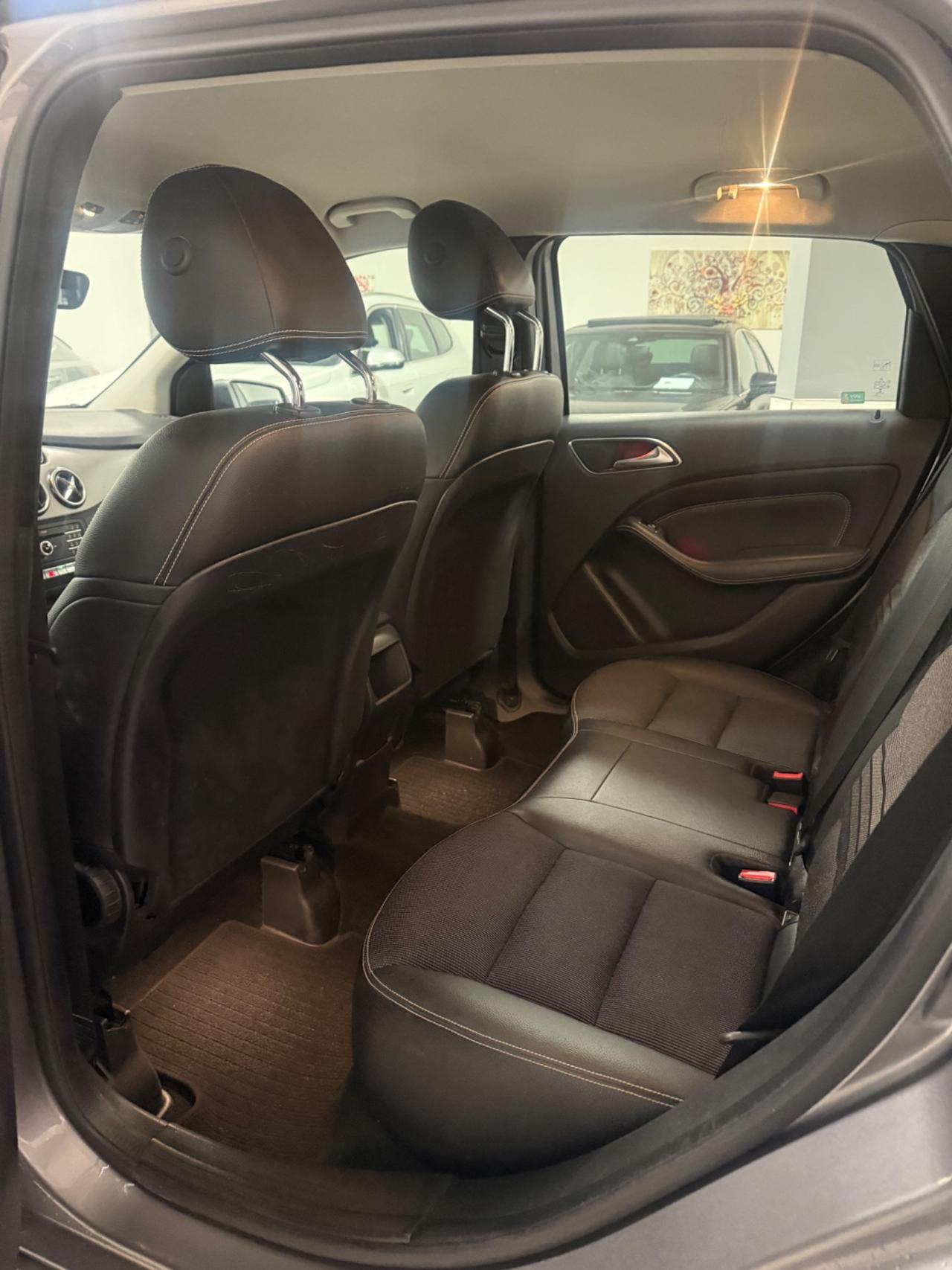 Mercedes-benz B 200 d Automatic 4Matic Premium