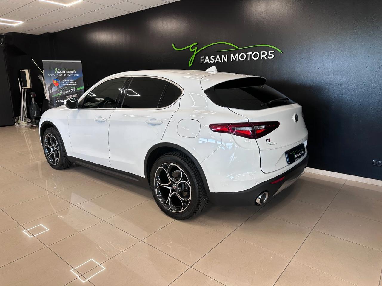 Alfa Romeo Stelvio 2.2 t Executive Q4 210cv auto my19