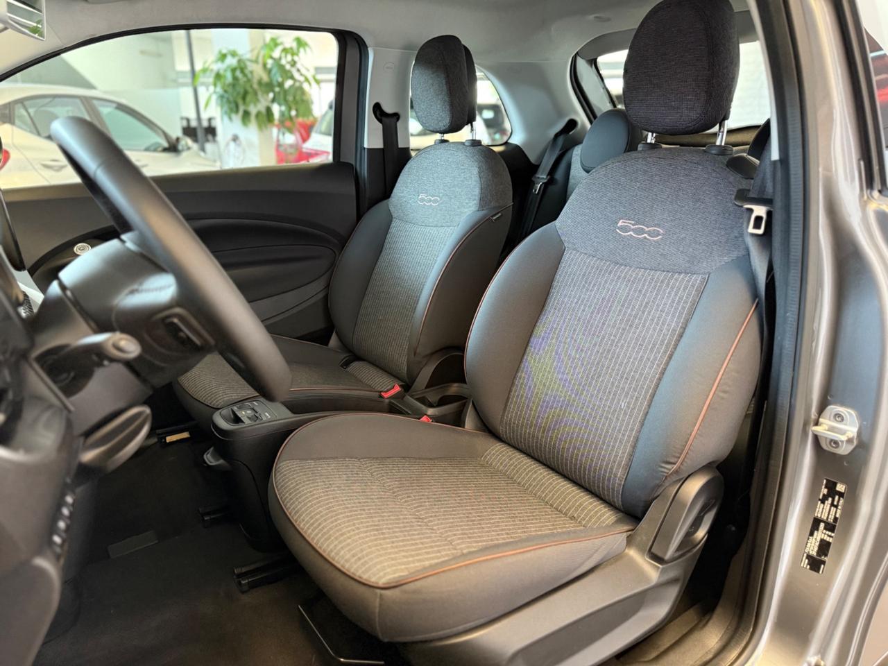 Fiat 500e Berlina 42 kWh La Prima NEOPATENTATI