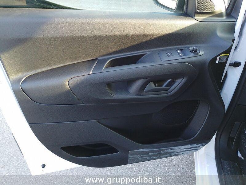 FIAT Doblò Dobl? Series 4 Dobl? Van M 1.5Diesel 100 Cv Manual