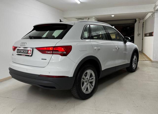 AUDI Q3 40 TDI quattro S tronic Business