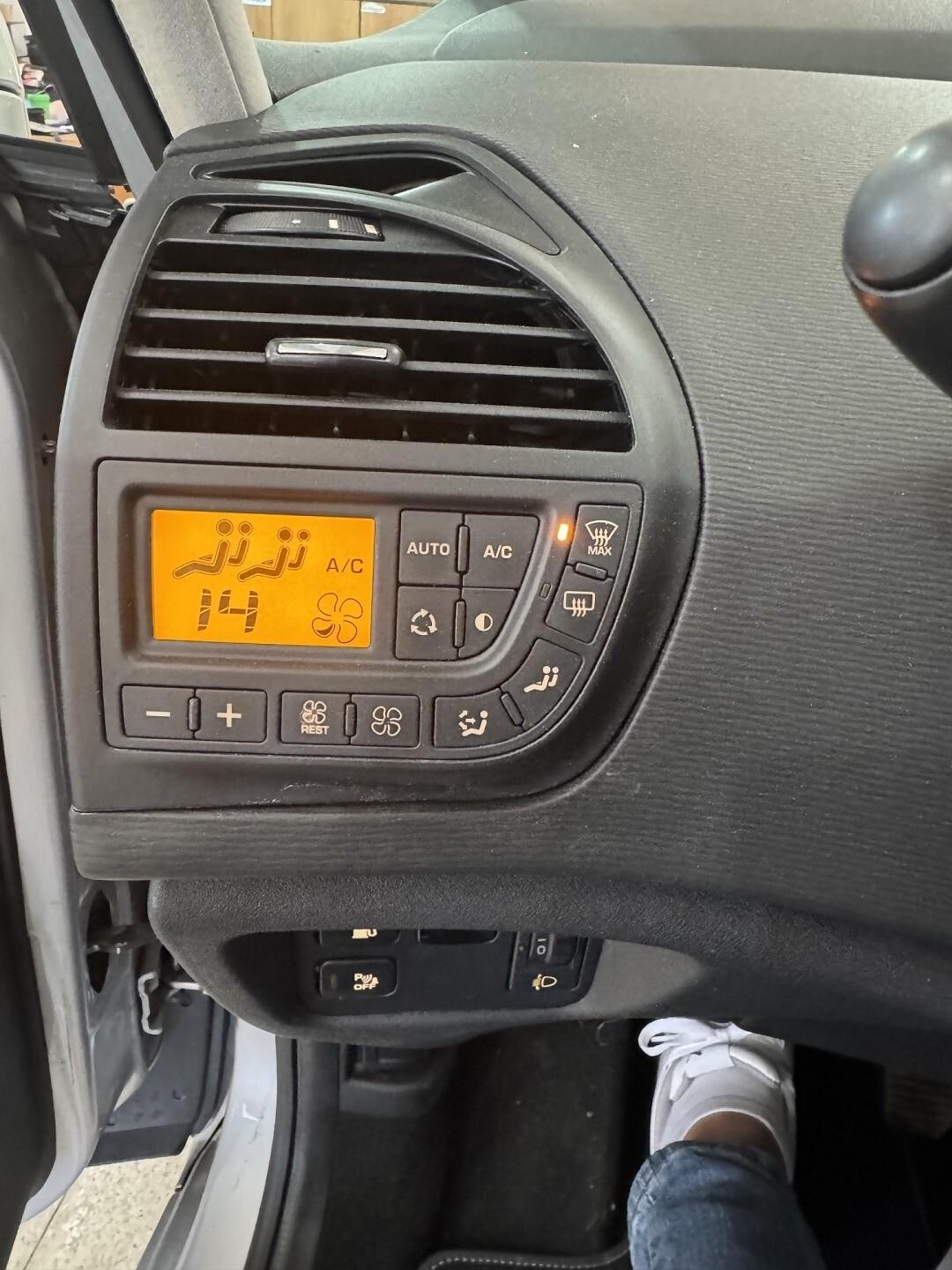 CITROEN C4 PICASSO 1.6 HDi