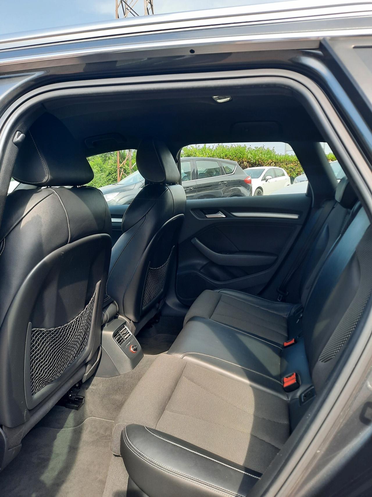 Audi A3 SPB 2.0 TDI 150 CV S-LINE diesel S tronic Ambition
