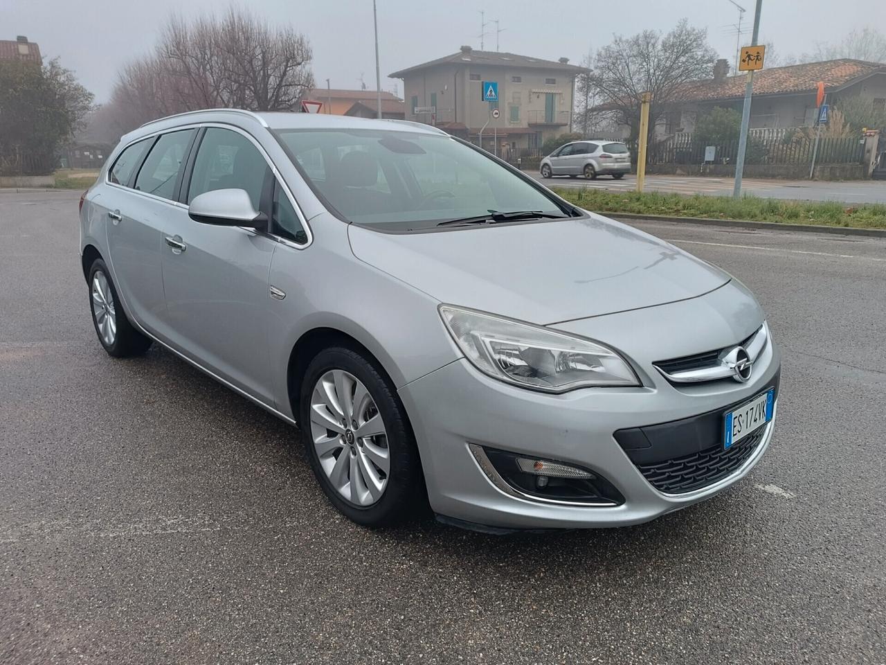 Opel Astra 1.4 GPL garanzia