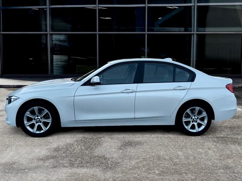 BMW Serie 3 Berlina 2.0 DIESEL 116 CV ADATTA A NEOPATENTATI