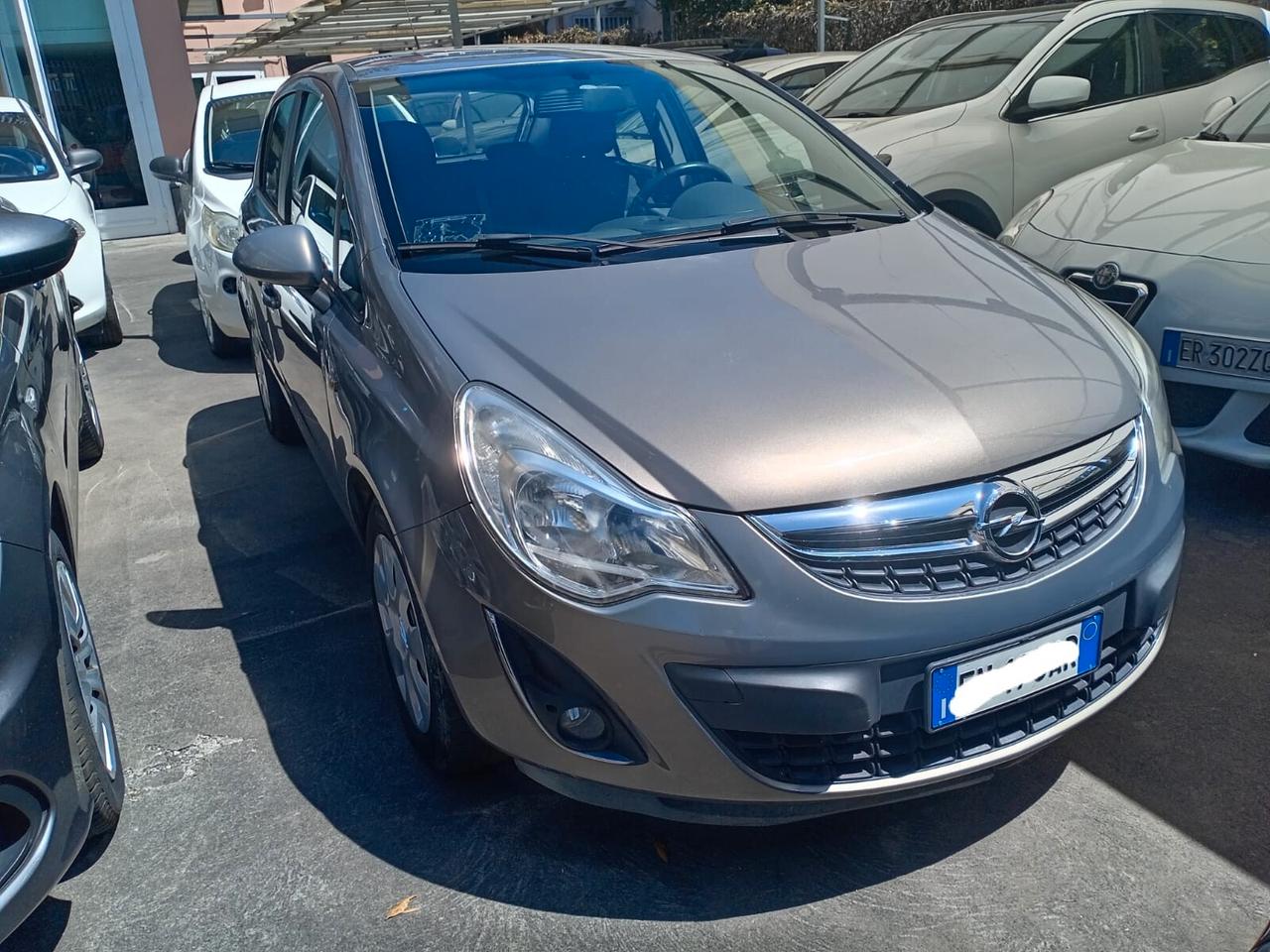 Opel Corsa 1.2 5 porte Sport