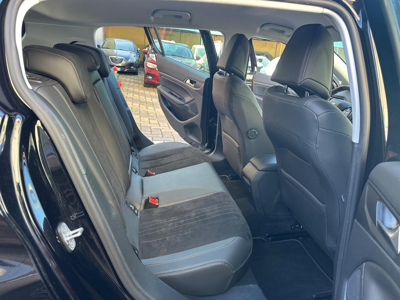 Peugeot 308 1.2 Turbo 130 S&S Allure - solo 49000 km !!!