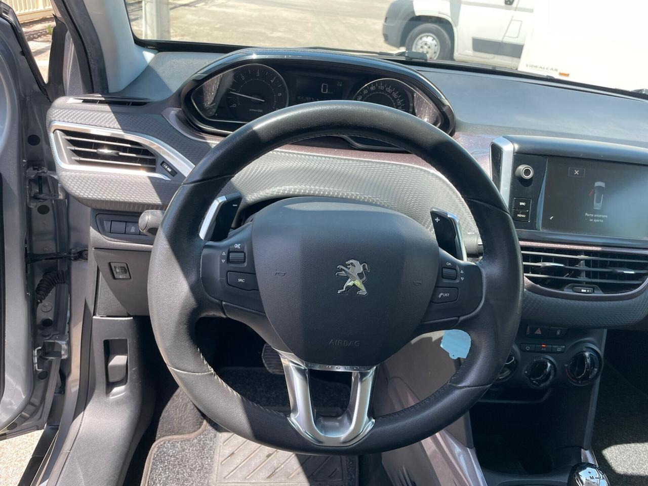 PEUGEOT 2008 BlueHDi 100 S&S Allure