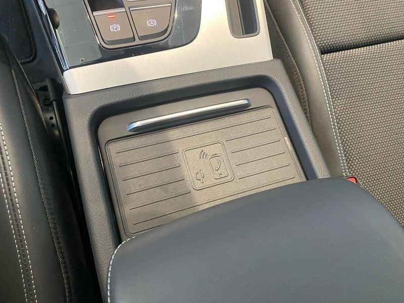 Audi Q5 40 TDI 204cv quattro S tronic S line MHEV - IVA