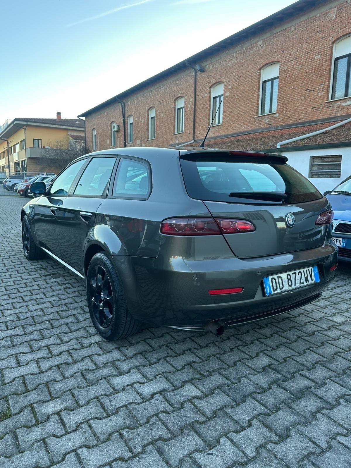 Alfa Romeo 159 1.9 JTDm Sportwagon Distinctive