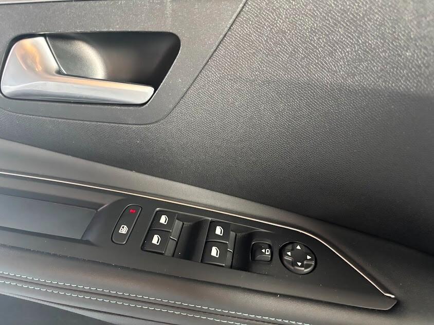Peugeot 3008 Hybrid 225 e-EAT8 Allure Pack