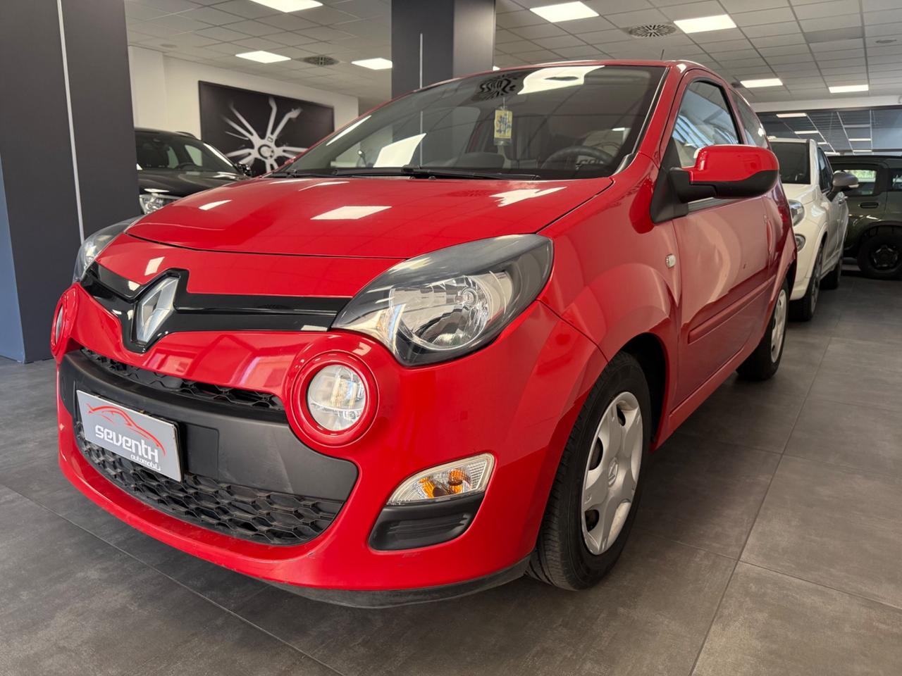 Renault Twingo 1.2 16V Live SOLO 10.000 KM!!!