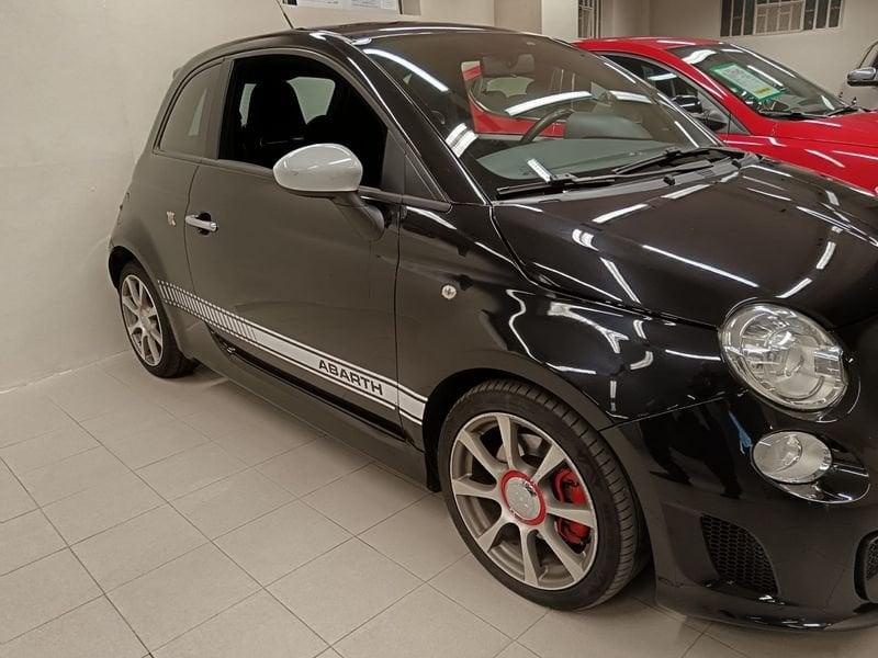 Abarth 500 1.4 Turbo T-Jet Custom