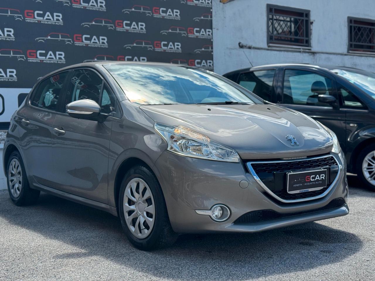 Peugeot 208 1.4 HDi 68 CV 5 porte Allure