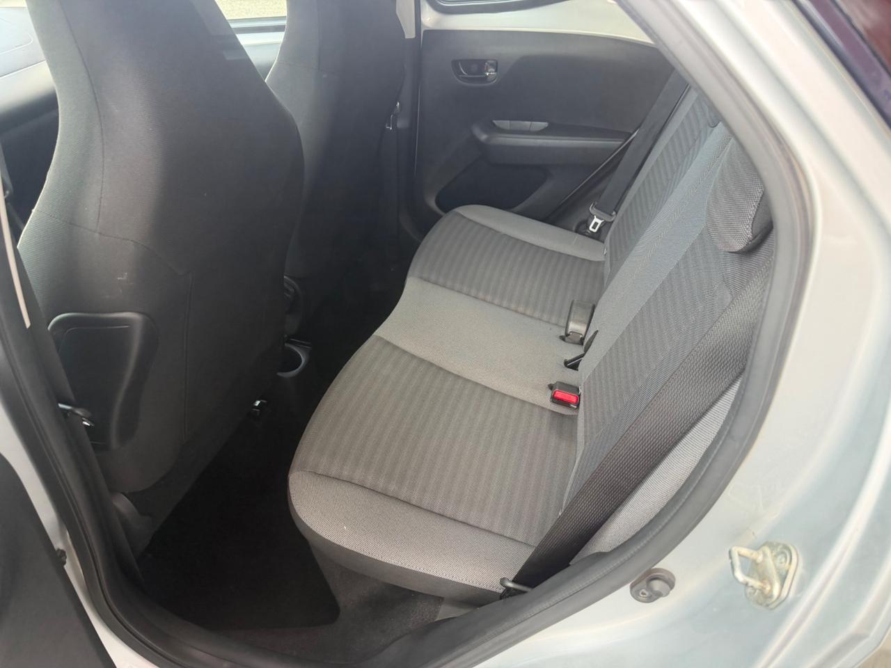 Toyota Aygo Connect 1.0 72 CV 5 porte x-wave