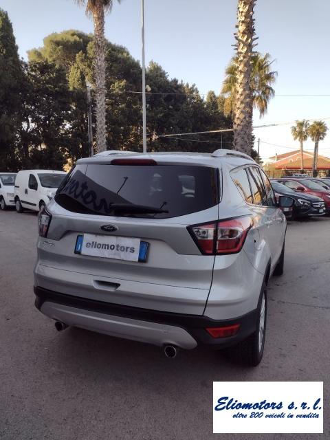 FORD - Kuga - 1.5 TDCI 120CV S&S 2WD P. Tit. Bus.