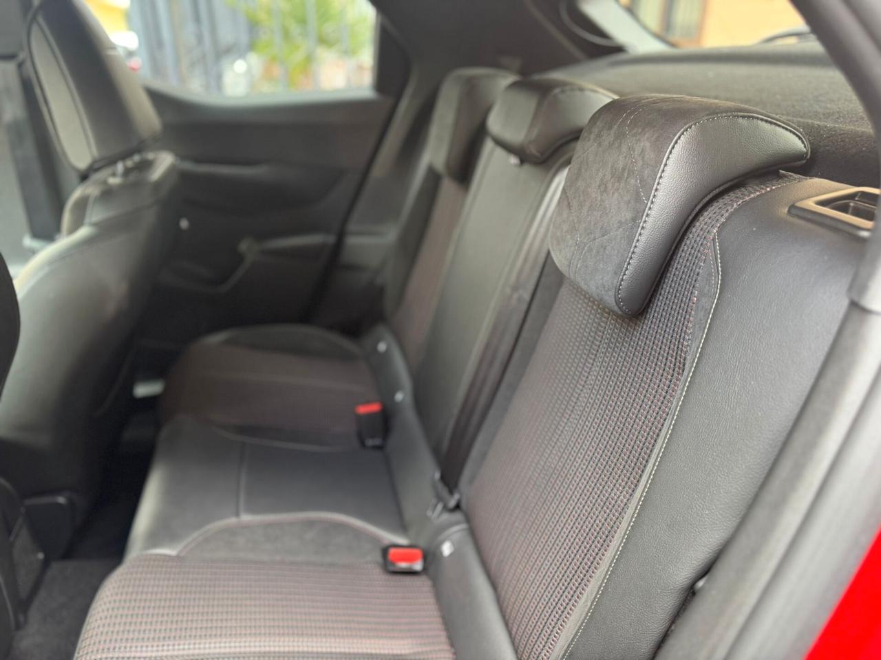 Ds DS3 3 Crossback PureTech 130 aut. Performance Line