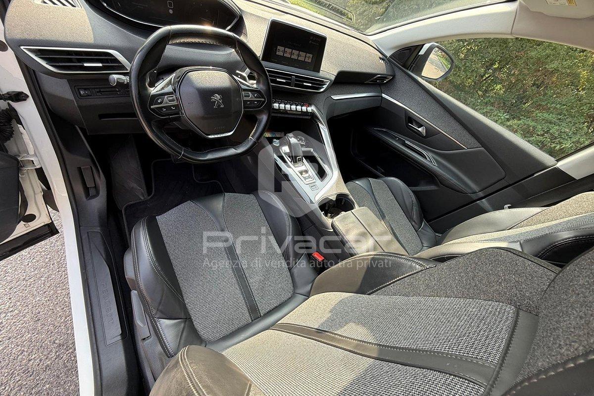 PEUGEOT 3008 BlueHDi 120 S&S EAT6 Allure