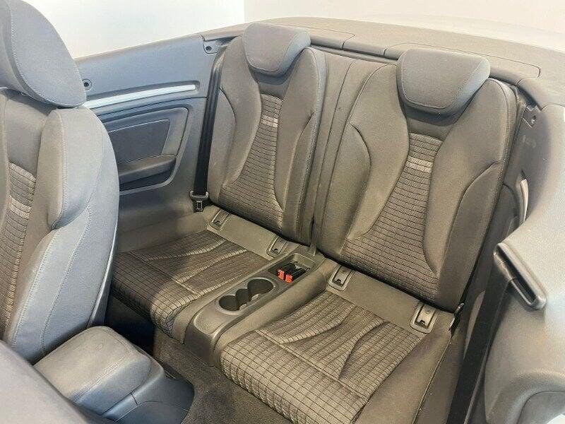 Audi A3 A3 Cabrio 1.6 TDI clean diesel Ambition