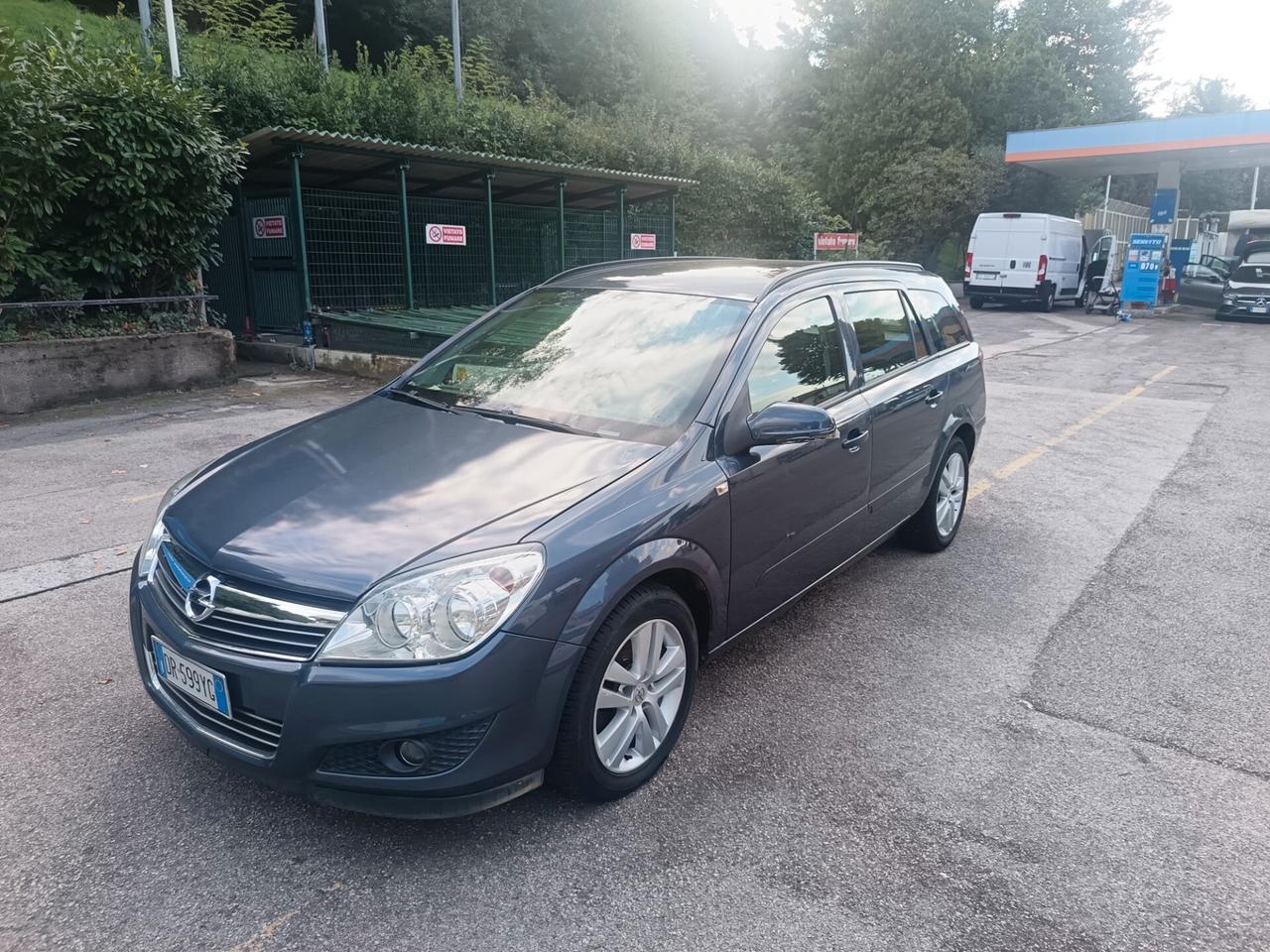 Opel Astra 1.6 16V VVT Station Wagon Enjoy